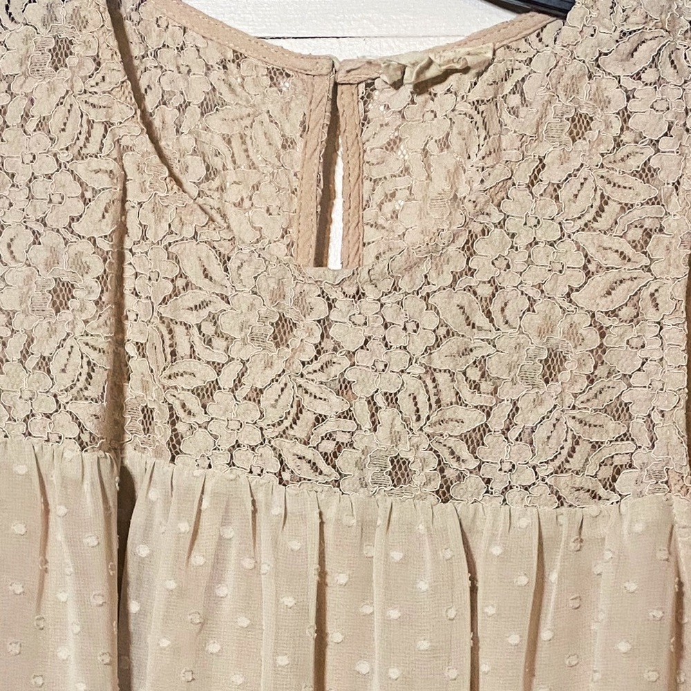 Hem & Thread Lace Tank Top - Picture 3 of 3